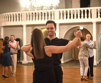 New Beginners at John Hamman School of Ballroom Dance